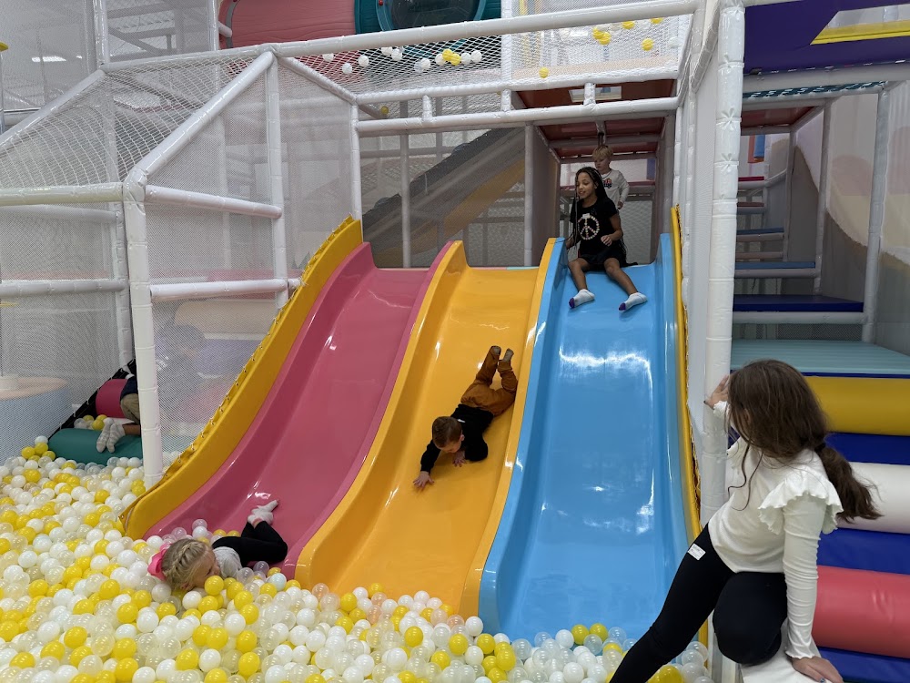 Playland Indoor Playground & Cafe PINEVILLE venue photo 3