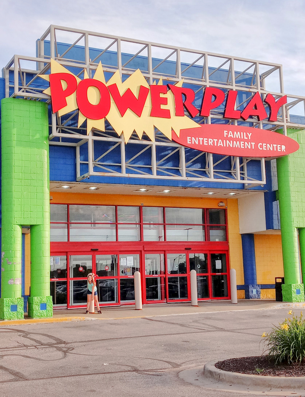 PowerPlay Metro North Entertainment Center venue photo 3