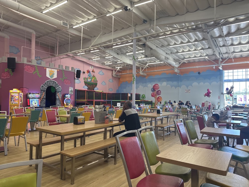 Kids Empire Ontario venue photo 1