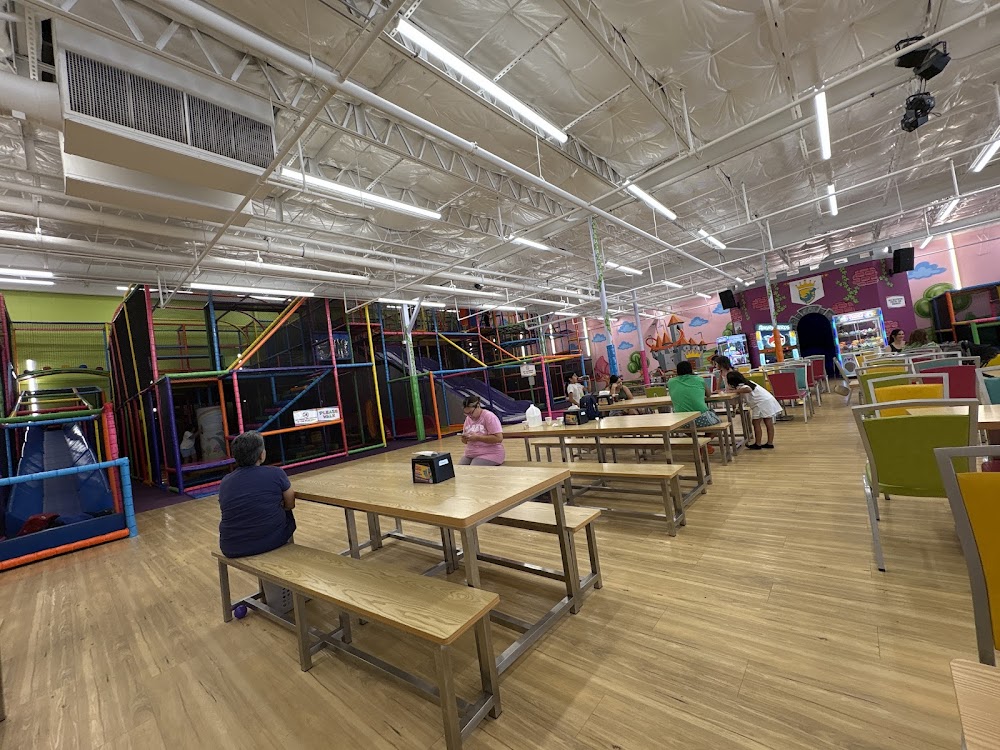 Kids Empire Dallas Wynnewood photo 2