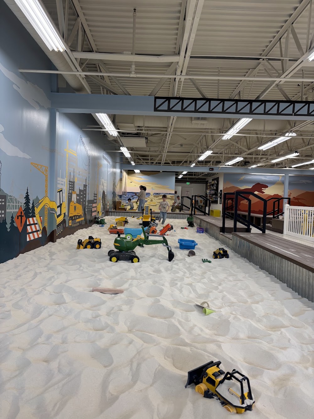 DiG PDX - Oregon's Largest Indoor Sandbox venue