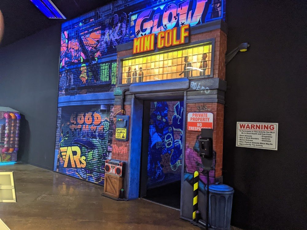 ARs Entertainment Hub Baytown venue photo 2