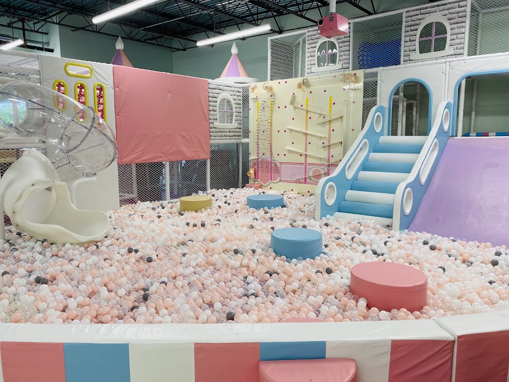 Momi Land Hilliard