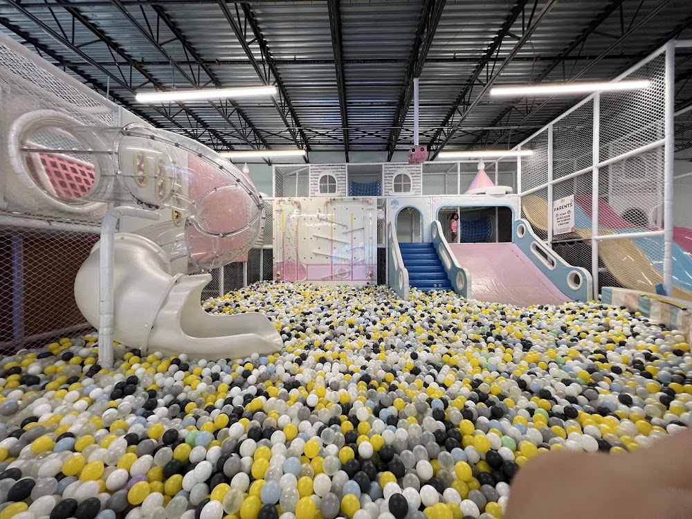 Momi Land Hilliard venue photo 1