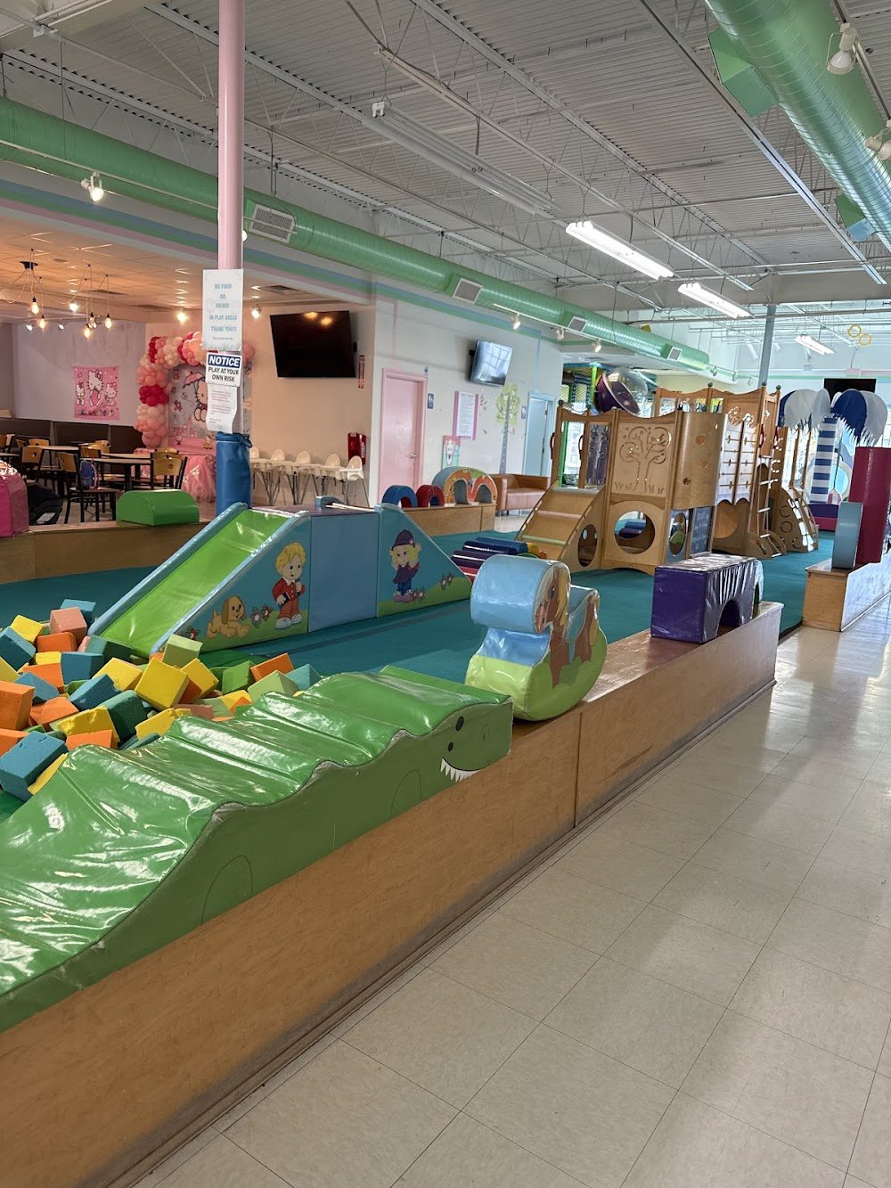 Clover Playground & Cafe (formerly MajestKids Playland) venue photo 1