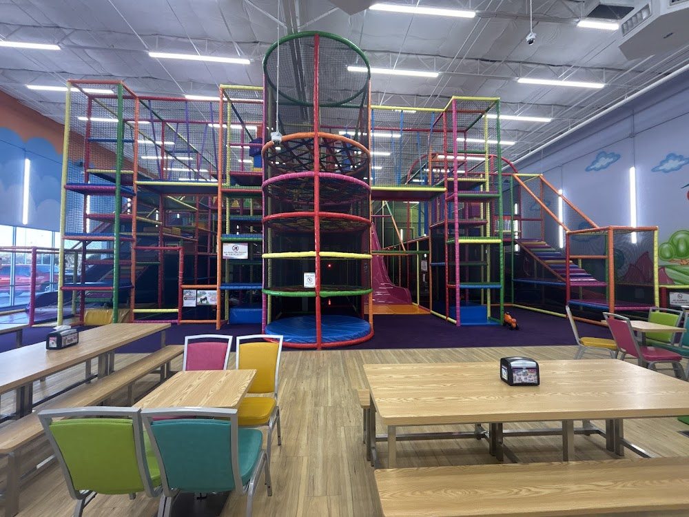 Kids Empire Houston Edgebrook venue