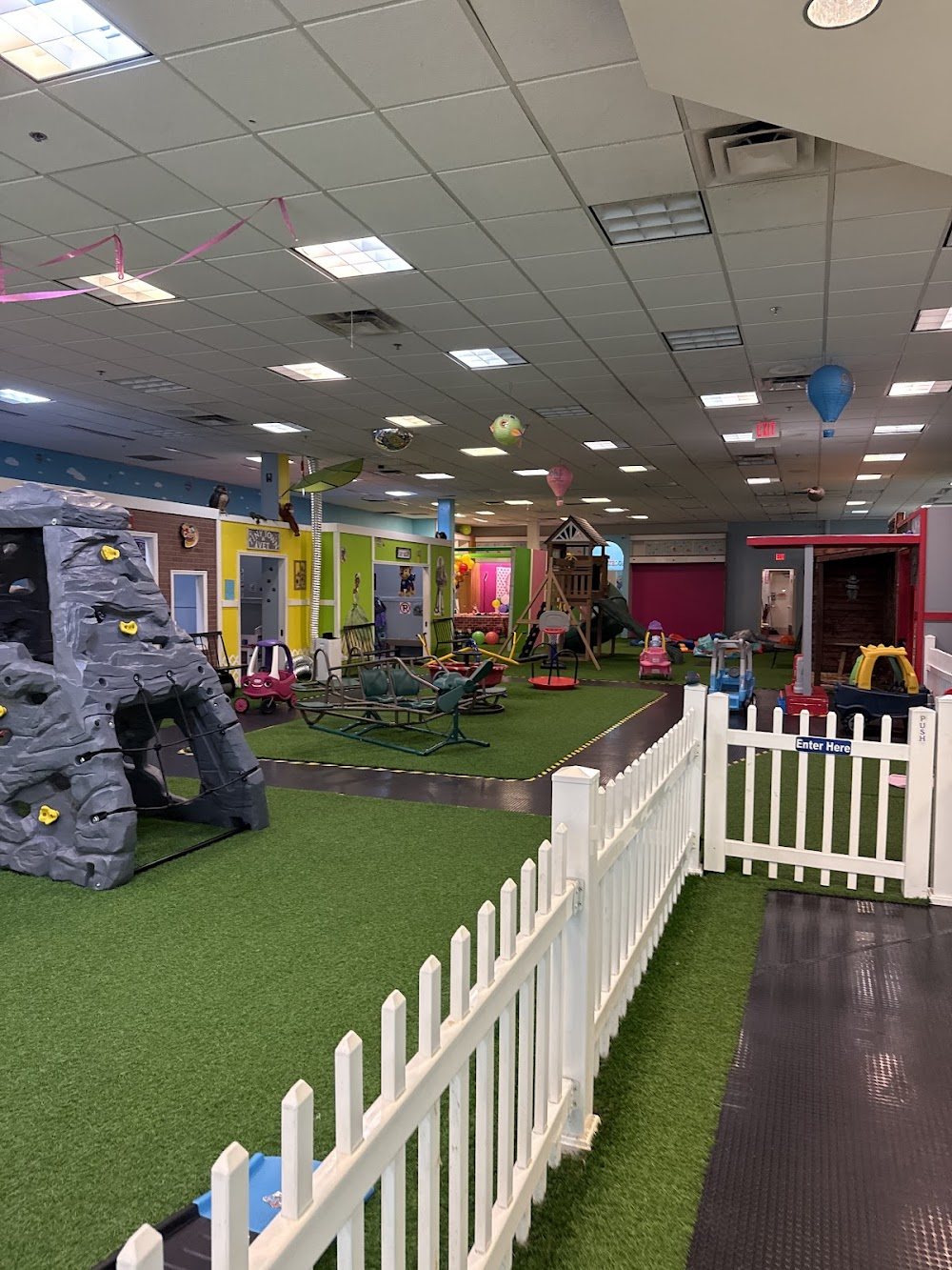 LolliPops Indoor Playground & Party Place venue photo 1