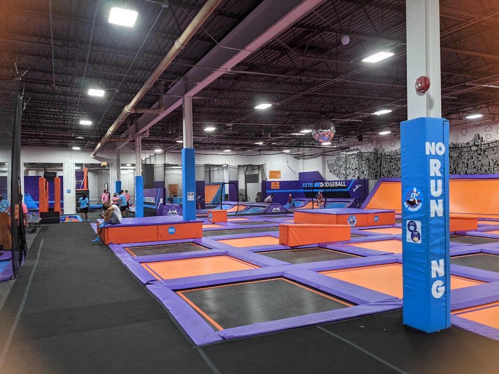 Altitude Chicago Trampoline Park venue photo 1