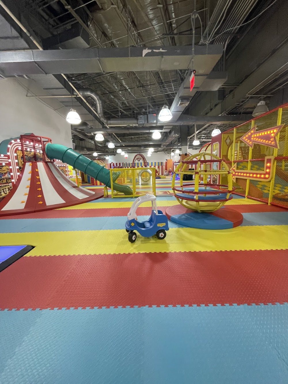 Star Park Indoor Playground – Franklin Mall venue